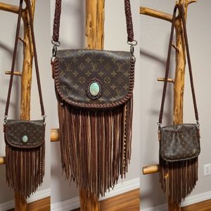 Vintage Boho World Traveler